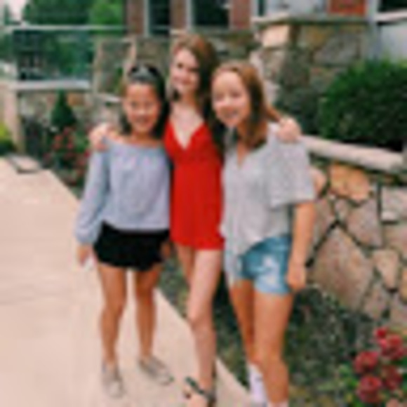 Meet your Posher, Sunny - Picture 1 of 1